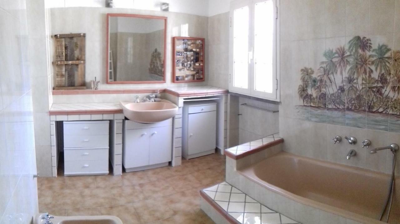 Camera Matrimoniale con Letto Supplementare